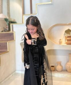 Alternative view of Magic black